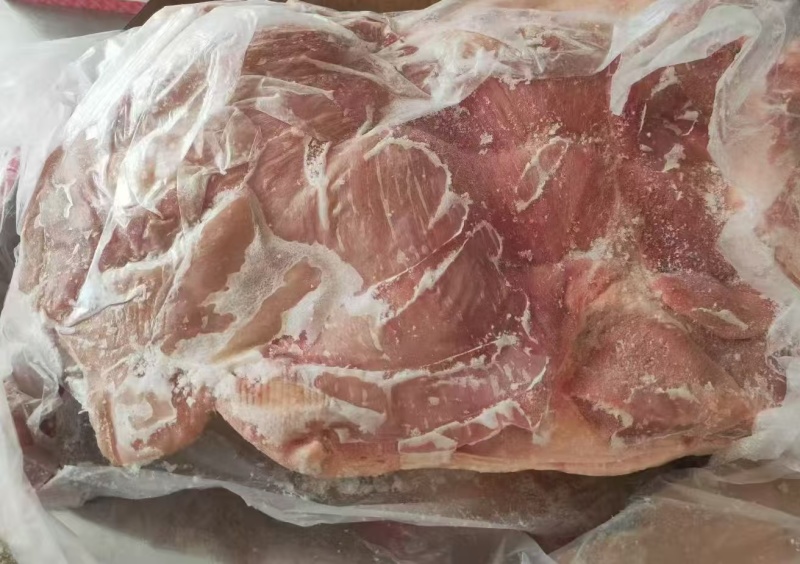 肥猪带皮后上肉