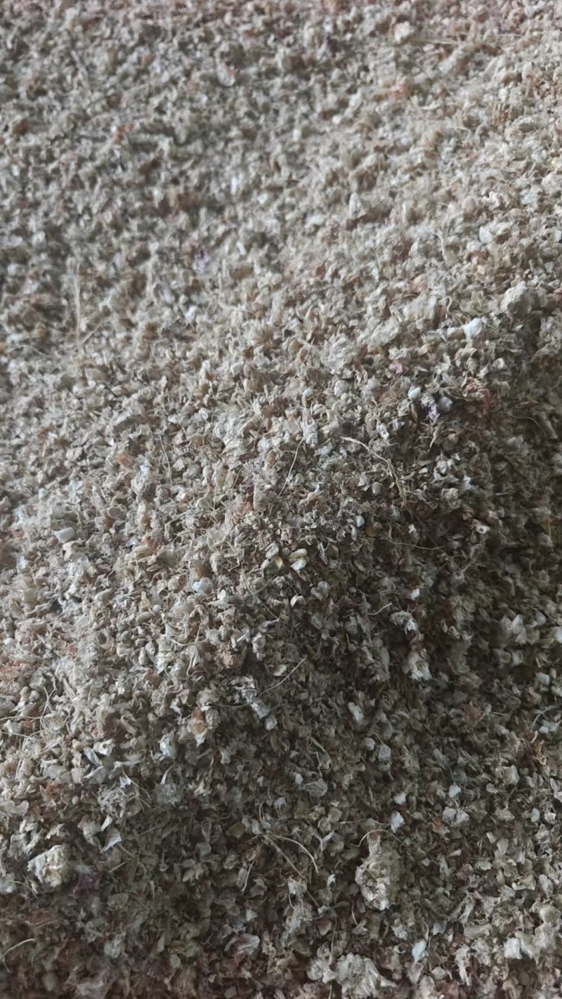 云南粉碎+压块玉米芯
