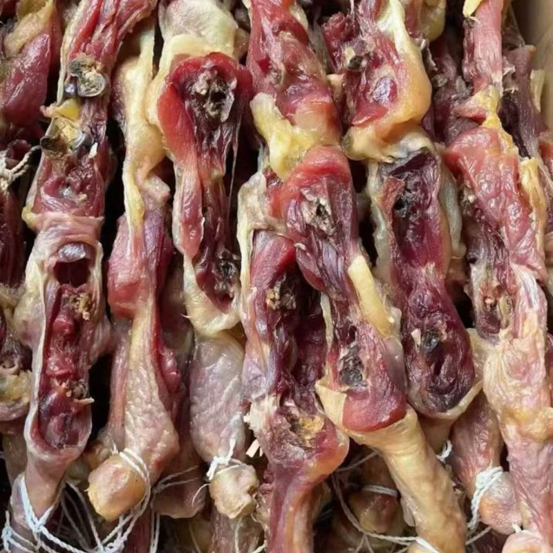 腊鸡条，一件40斤，成都现货，需要的老板联系我，一手货源