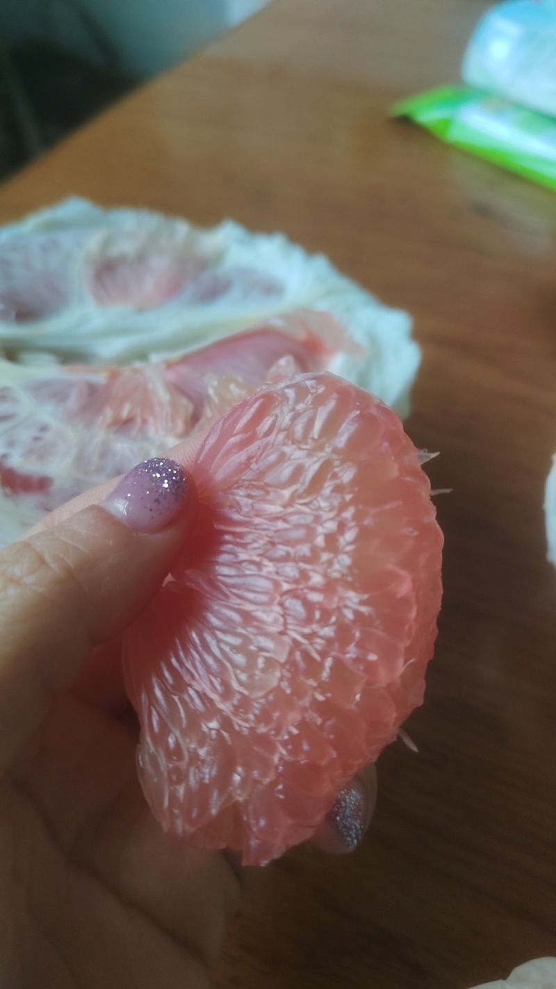 红心蜜柚，价格美丽一手货源产地直供欢迎联系