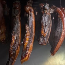 正宗重庆烟熏小块腊肉，源头工厂，厂家直发，支持一件代发