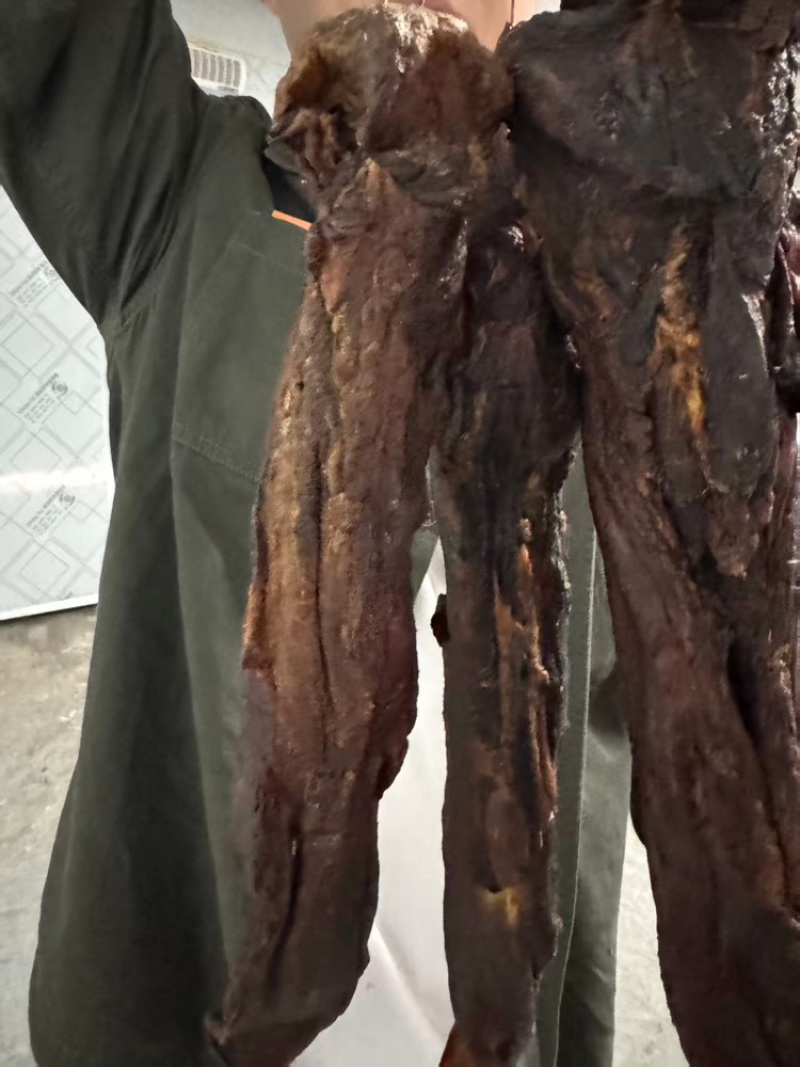 正宗重庆烟熏腊猪舌，源头工厂，厂家直发，支持一件代发