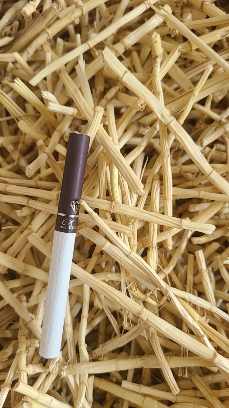河北产地白茅根段含量高，足干，色泽白这是新货