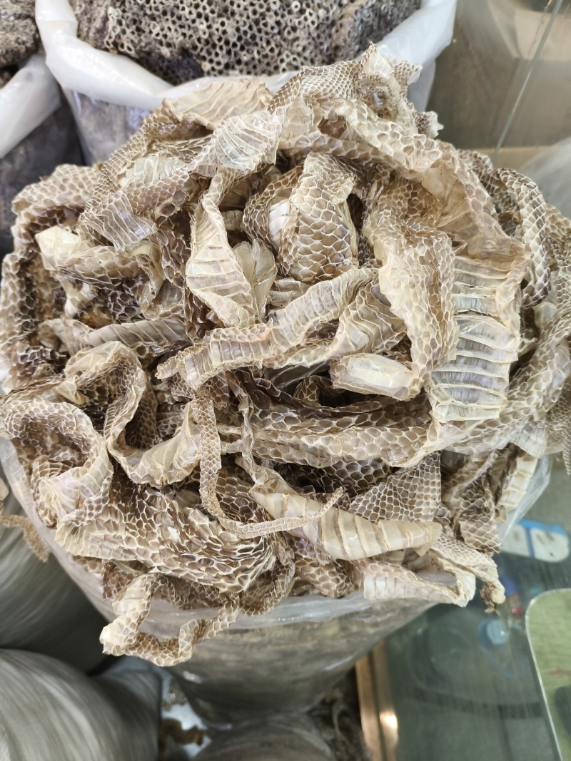 蛇蜕龙衣蛇壳青龙衣蛇皮水洗货干净欢迎咨询