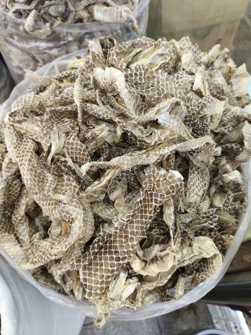 蛇蜕龙衣蛇壳青龙衣蛇皮水洗货干净欢迎咨询