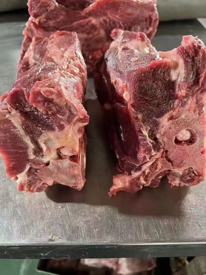 母猪颈骨，肥猪颈骨，现货