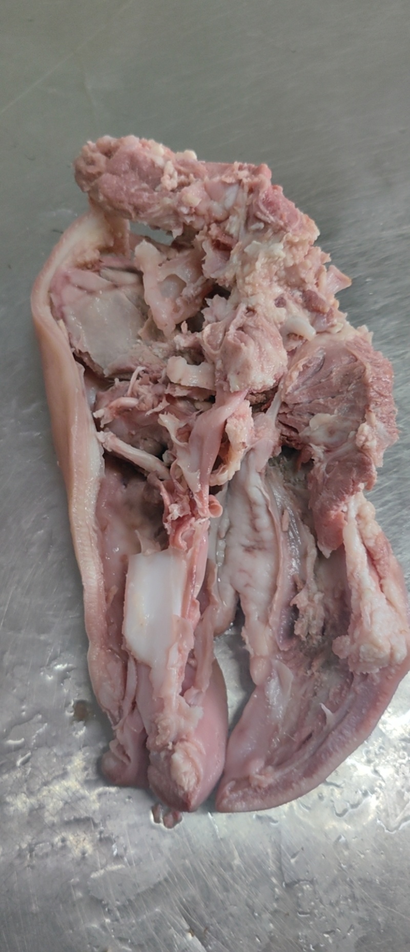 【猪头肉】国产鲜头肉。现货，量大从优！