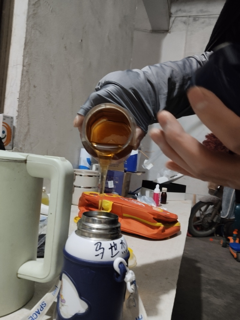来自大自然的馈赠——蜂蜜！也是我们家大人小孩的最爱！今天