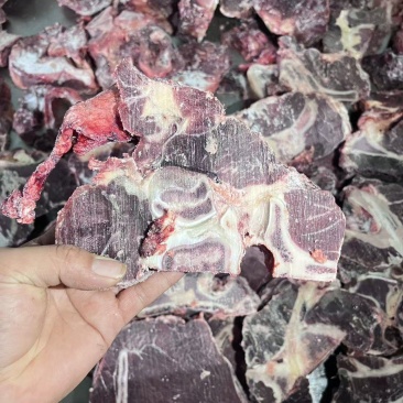 多肉牛脖骨