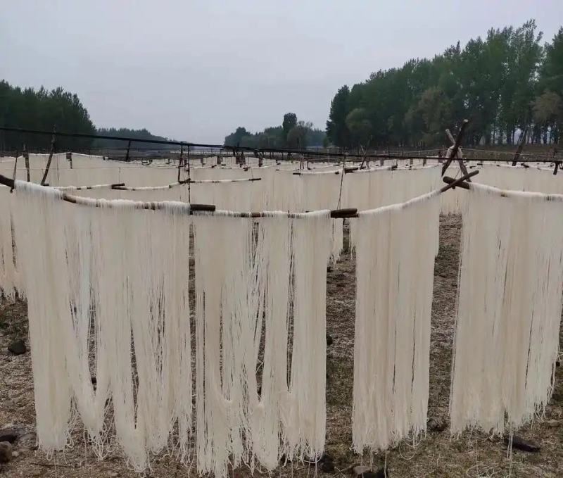 宁城瓦房土豆粉条，量大批发，联系***********