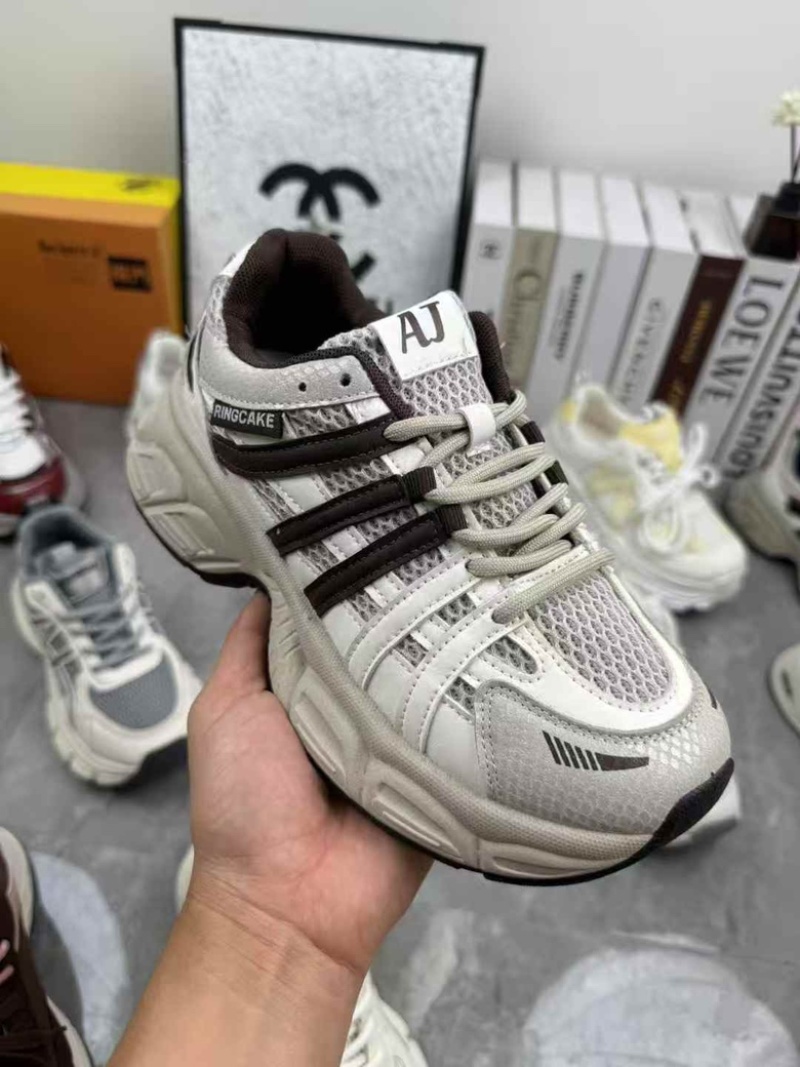轻底老爹女鞋，经典款，百搭款，穿着舒服耐磨