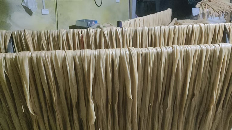 纯黄豆生产的蛋白肉豆筋，自家工厂一手货源，欢迎电联