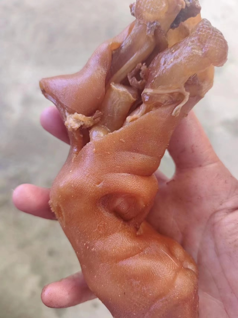 五香羊蹄子，香味十足，去棒骨的，优质产品！60斤一件起发
