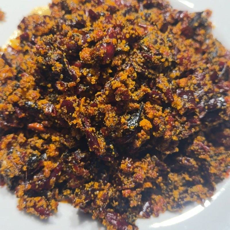 定制火锅底料，根据客户需求调试味道，每月一吨起可定制。