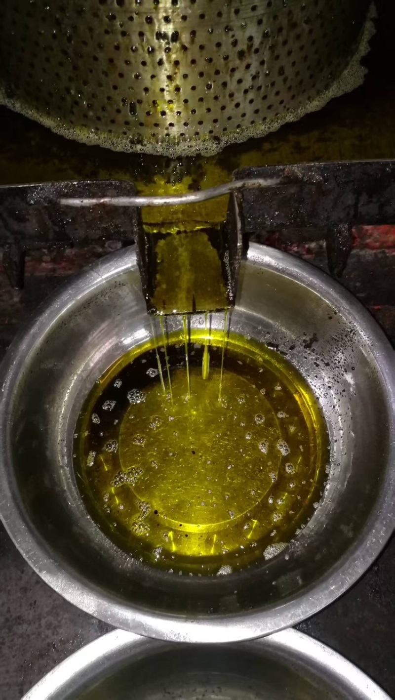 山茶油品质保证服务周到产地直发价格美丽