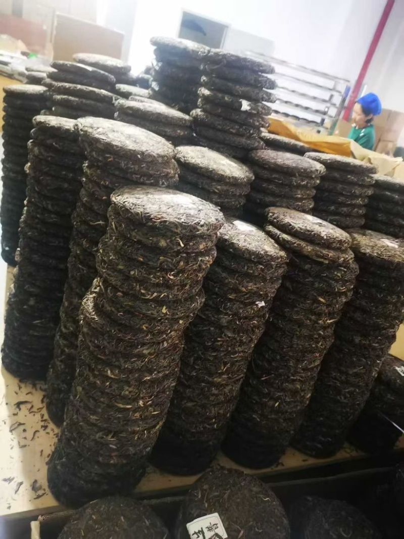 里外一口料厂家直销，普洱生茶全国发货，品质保证