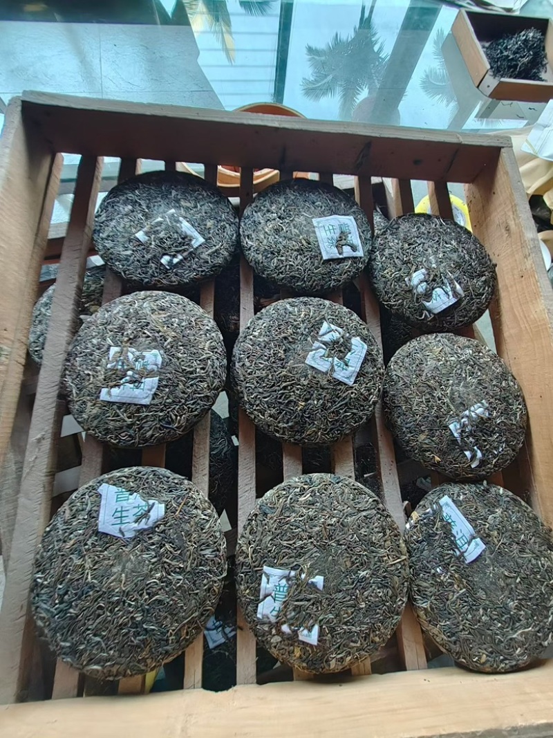 里外一口料厂家直销，普洱生茶全国发货，品质保证