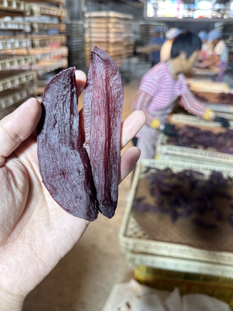 红薯干源头基地加工厂，广西桂林红薯干加工厂小香薯紫薯大量