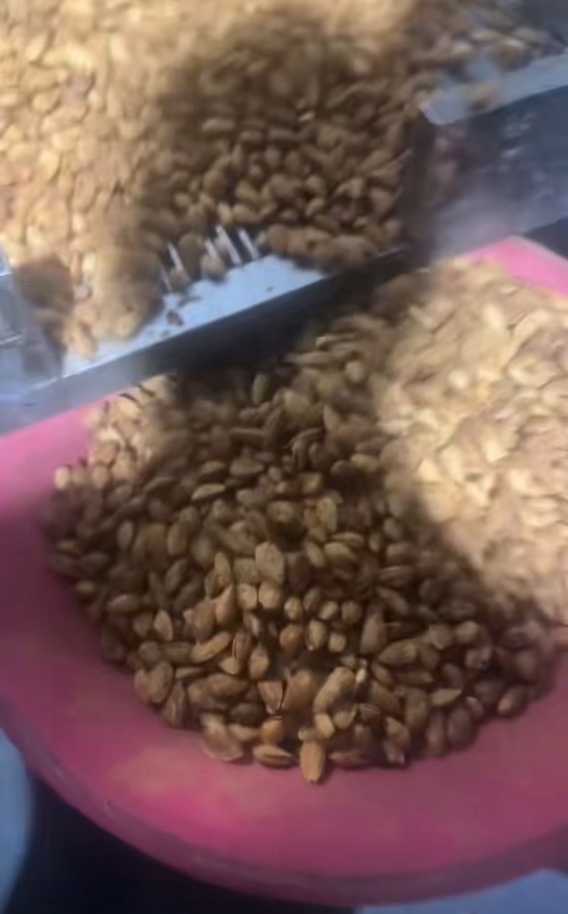 巴旦木电商货大量库存坚果源头工厂现货坚果干果