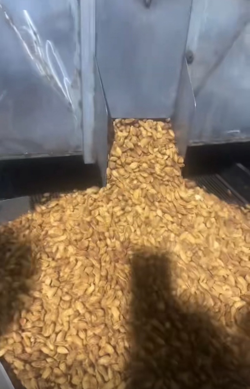 巴旦木电商货大量库存坚果源头工厂现货坚果干果