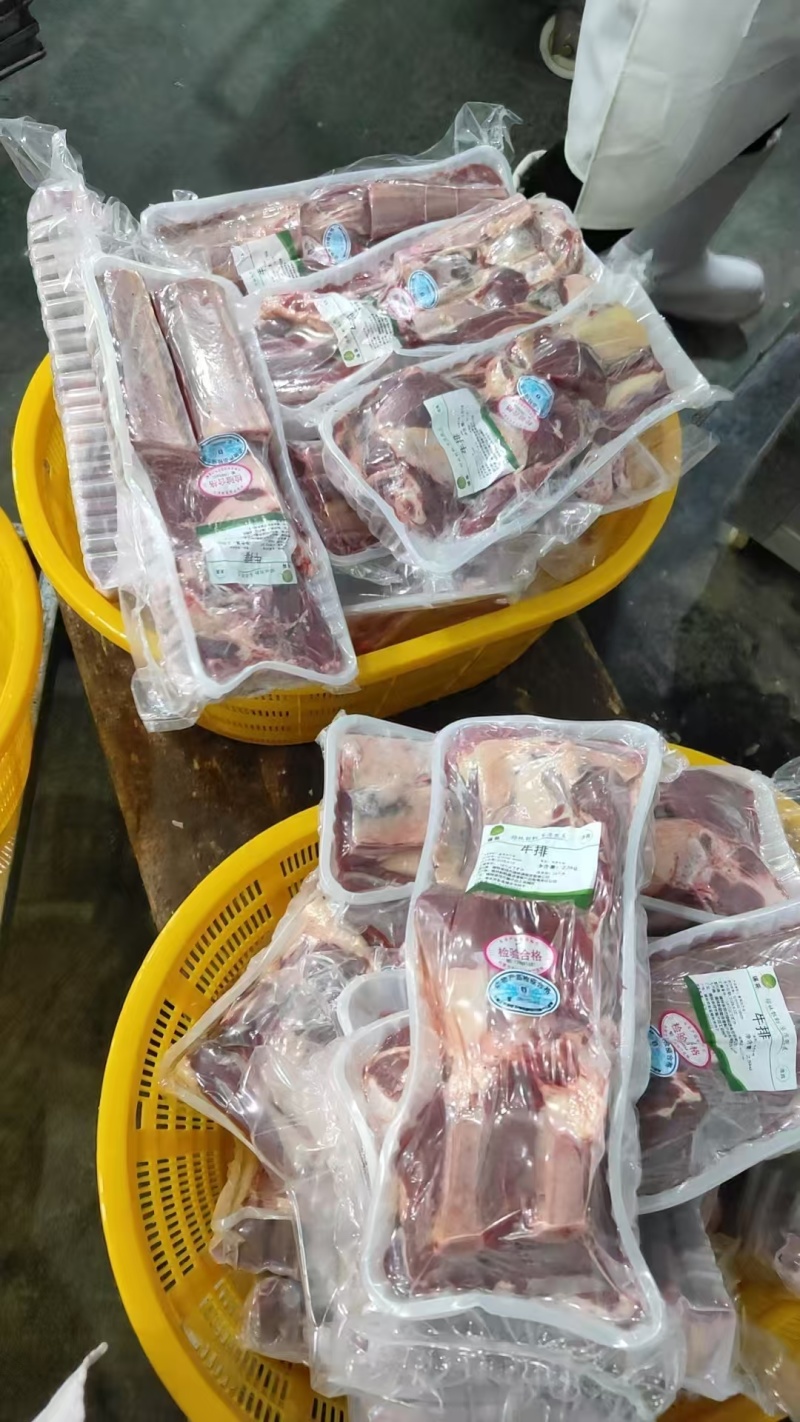 草地牛肉排，锡盟屠宰场全国直销！常年供货！手续齐全质量好