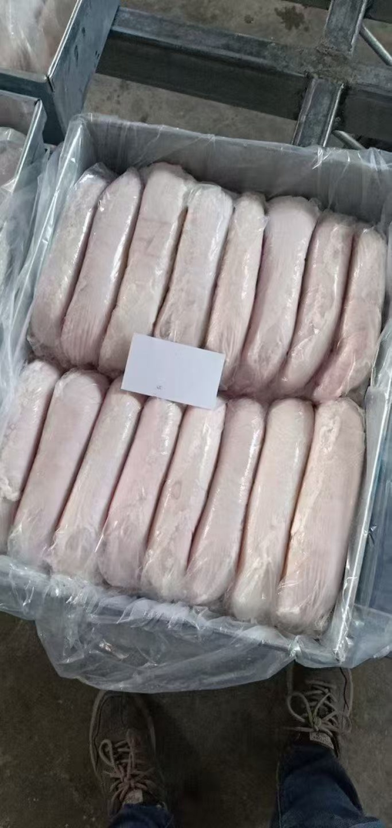 猪大肚子，一箱20斤，16个定装，水货