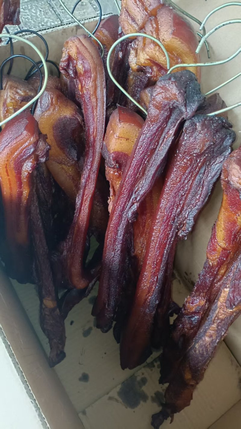 精品腊肉，农家自制，无任何添加剂