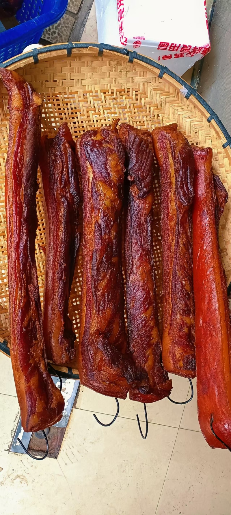 精品腊肉，农家自制，无任何添加剂