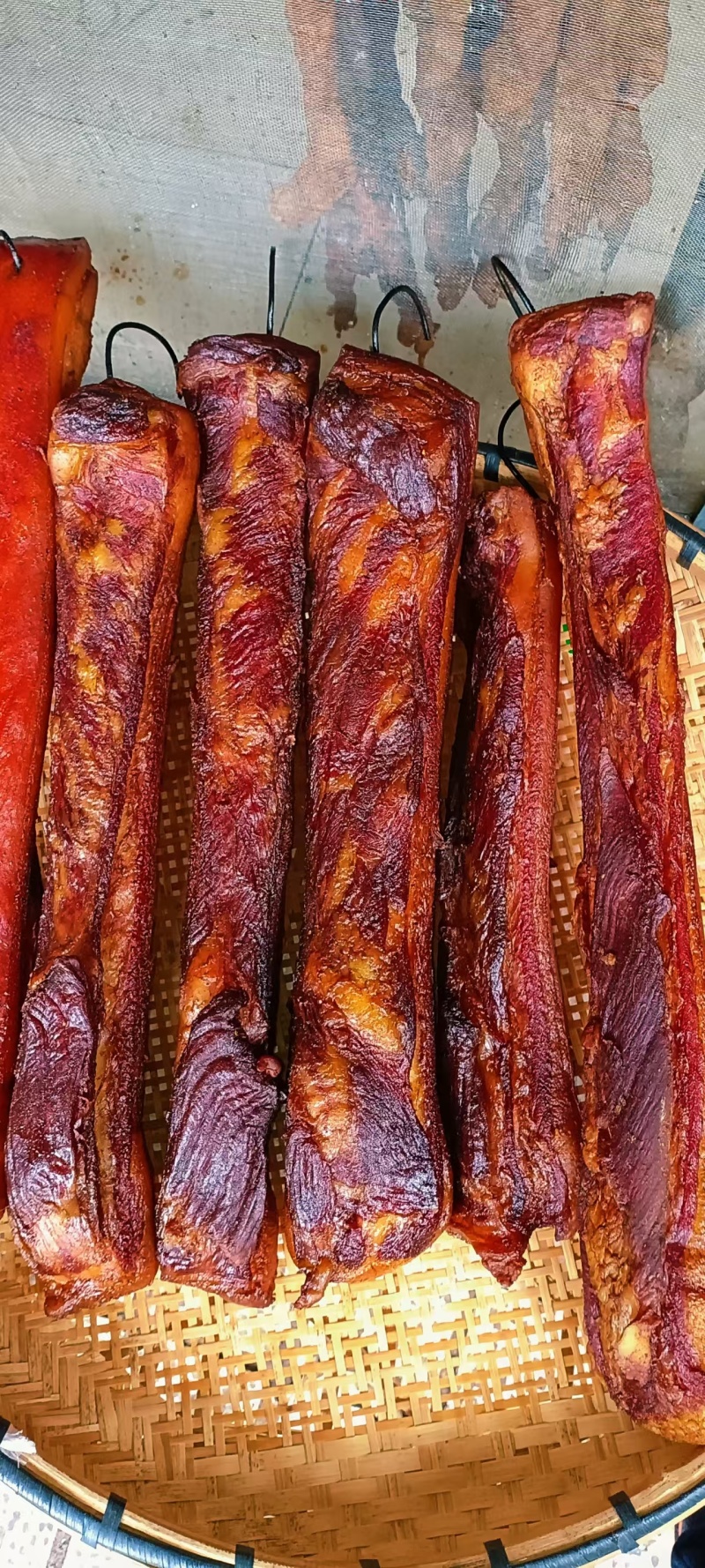 精品腊肉，农家自制，无任何添加剂