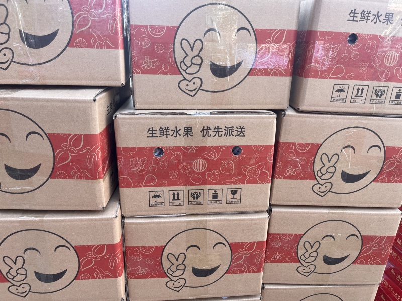 山西冰糖心红富士苹果，大量上市，产地直发，品质保证