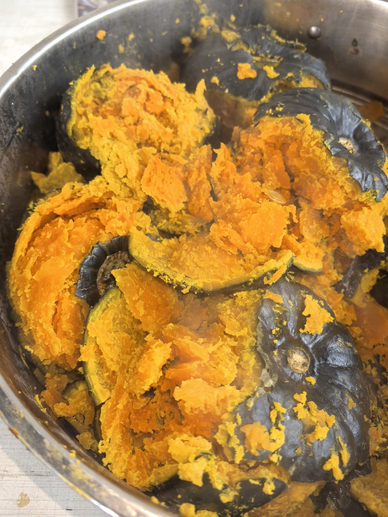 贝贝南瓜粉糯香甜板栗味足，常年供货，市场批发零售电商等