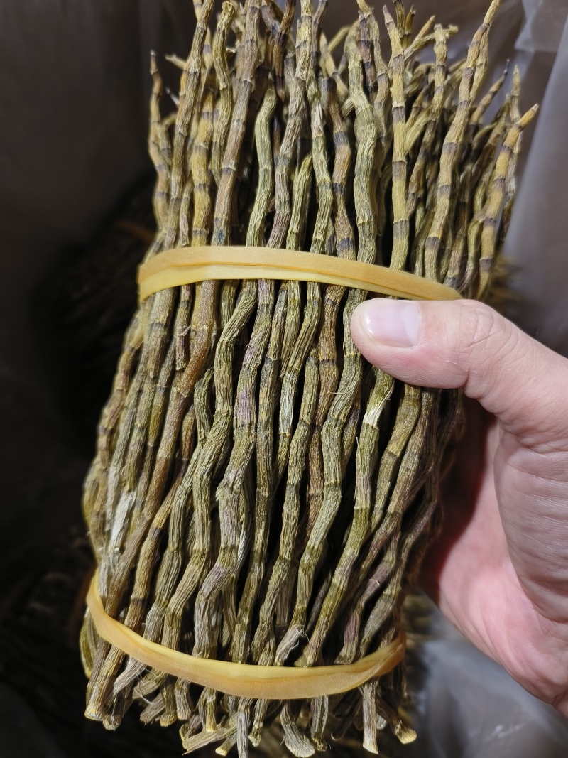 铁皮石斛干条精选粗条，一手货源，诚信经营，量大从优