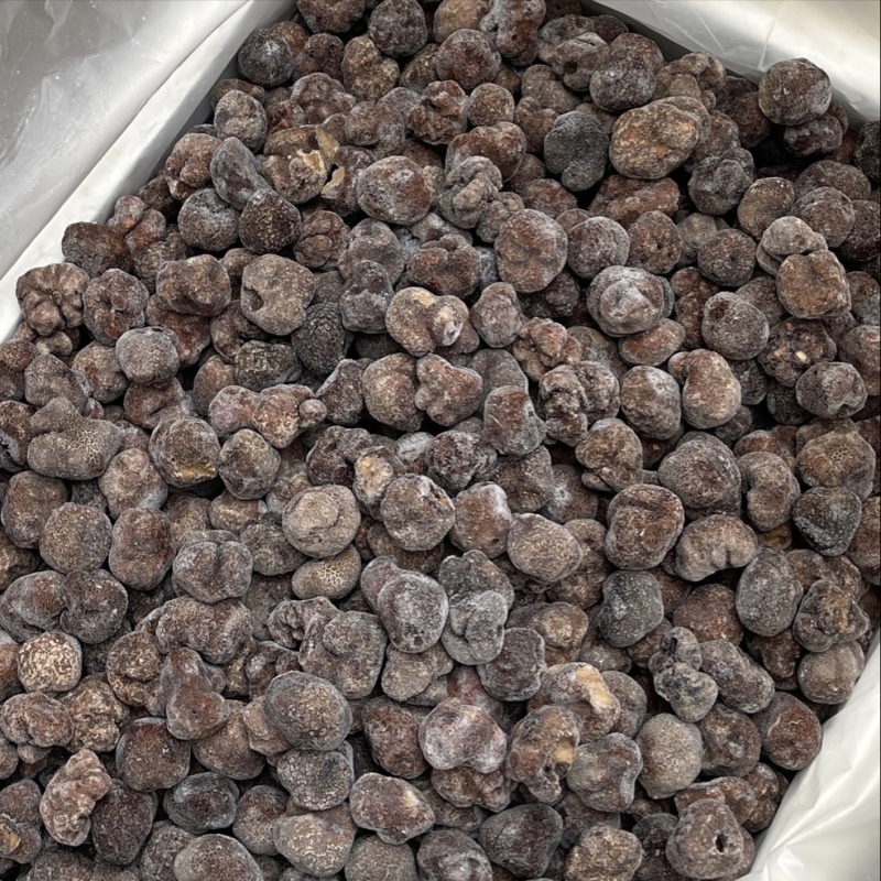 云南冰冻新鲜黑松露茶白色心3-4厘米