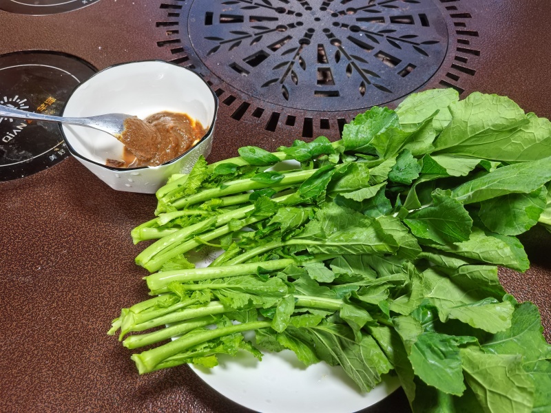 富硒油菜苔蔬菜叶菜油菜苔基地现摘现发价格实惠运输便利