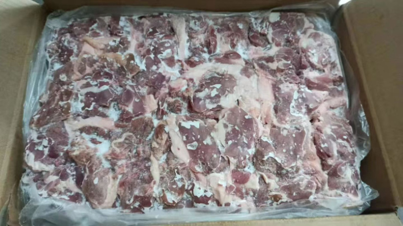 带皮去骨上腿肉22吨现货工厂直发手续齐全