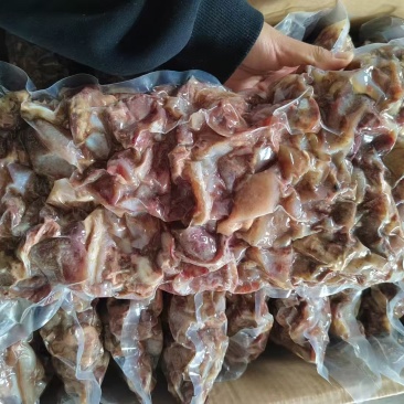 肉类牛肉牛碎肉山东济南五香剔骨肉熟小碎肉