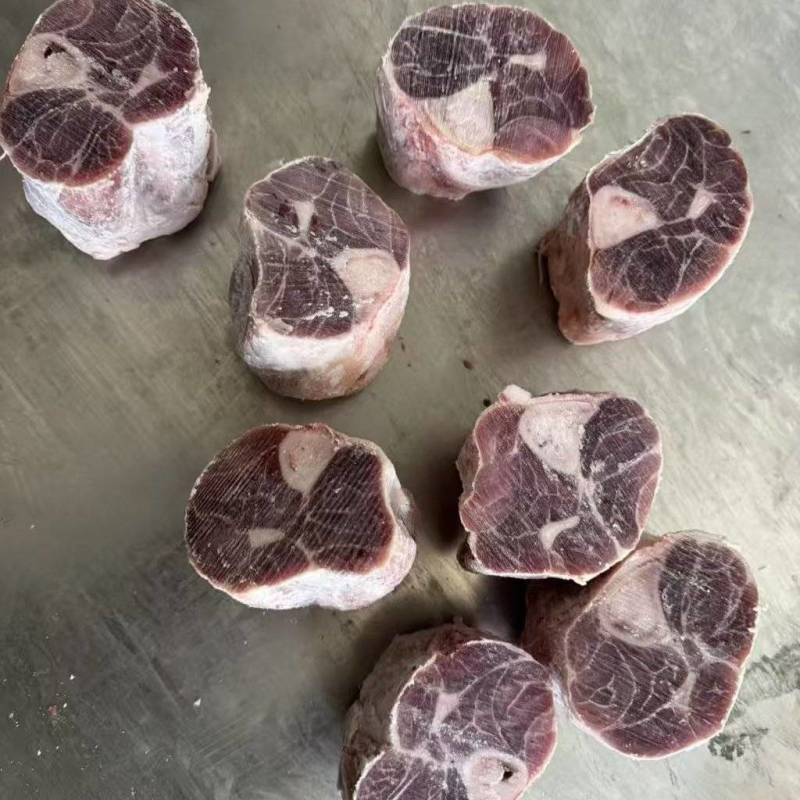 满肉腱子骨，猪腿骨