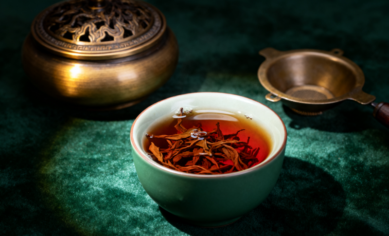 红茶紫阳富硒茶园贡茶直供，富硒红茶手工采摘制作，太阳晒