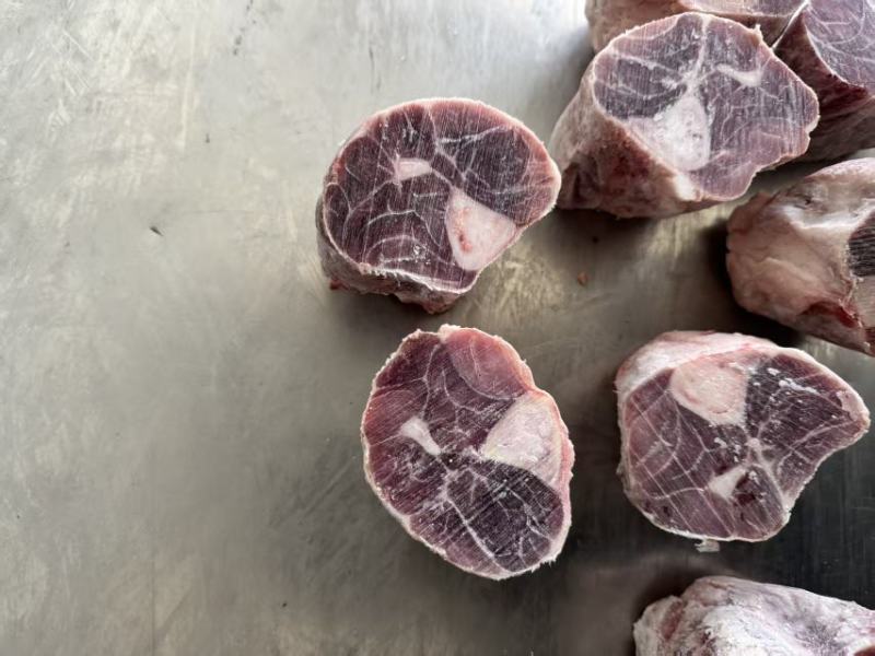 满肉腱子骨带肉率90%以上