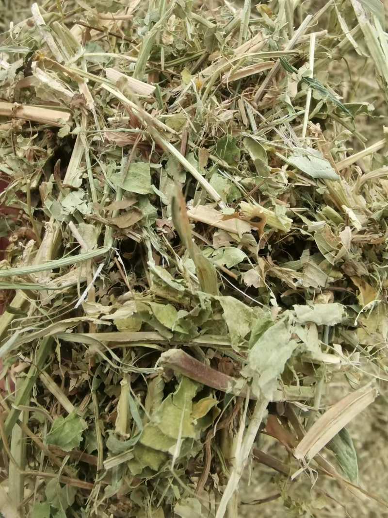 东北柔丝玉米秸秆干白净碎，质量保证，诚信**