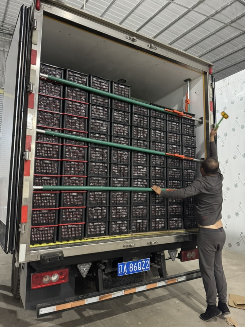 广西新鲜柿饼吊饼皮薄肉多软糯香甜，产地一手货源设备齐全