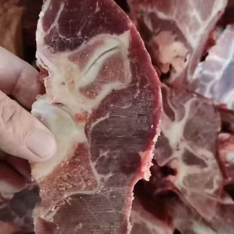 国产满肉牛脖骨