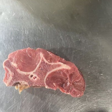 满肉牛脖骨