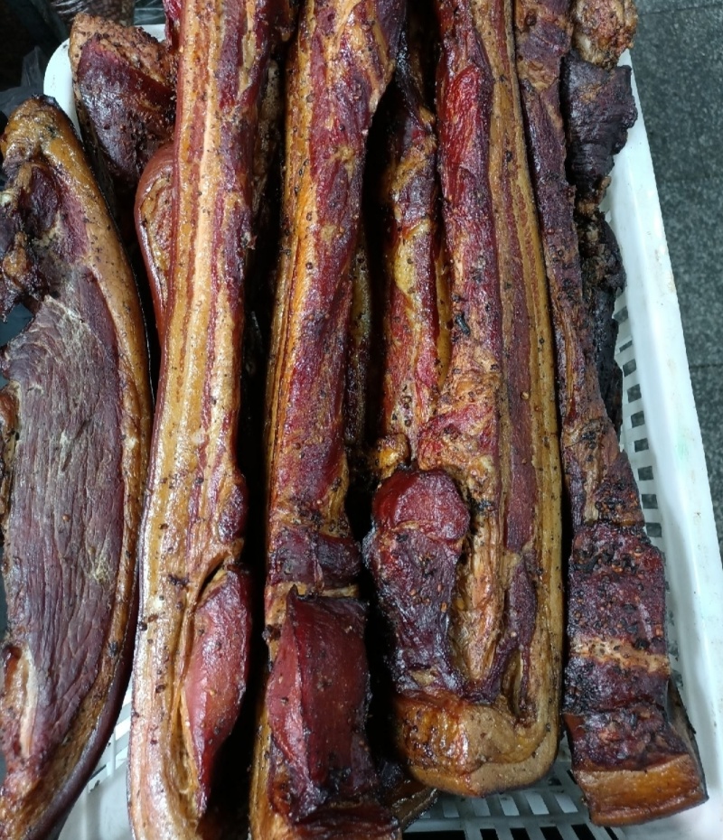 贵州熟食土猪烟熏腊肉