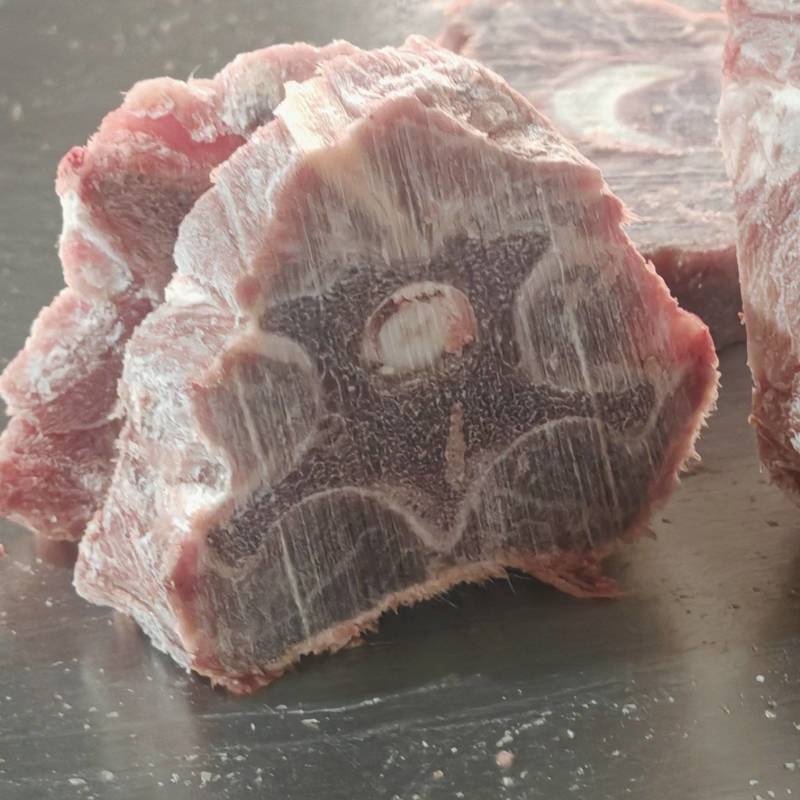 满肉羊脖骨
