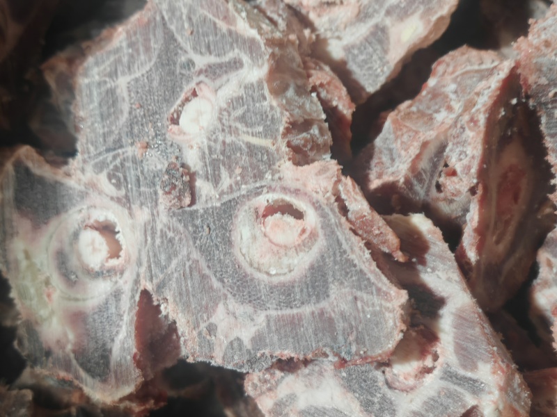 满肉羊脖骨