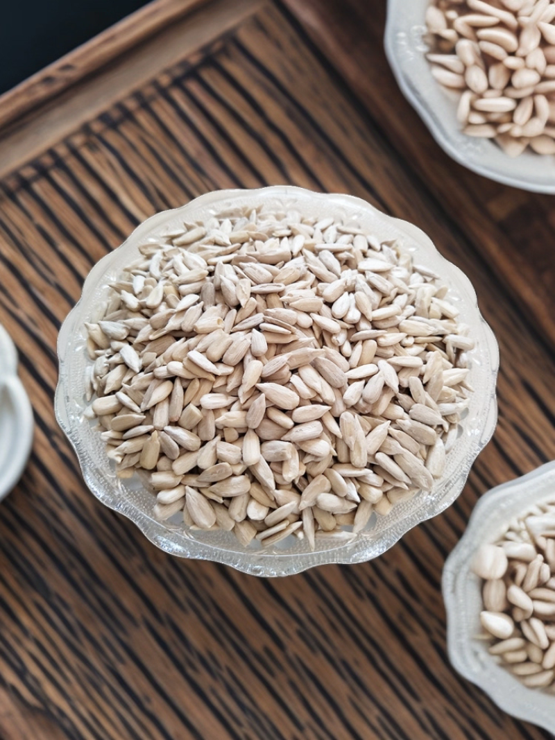 包邮）生葵花籽仁新货无壳瓜子仁原味新鲜生瓜子米花油葵榨油