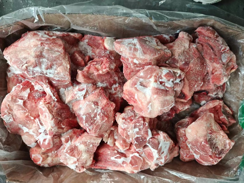 肥猪前腿骨块10kg/箱
