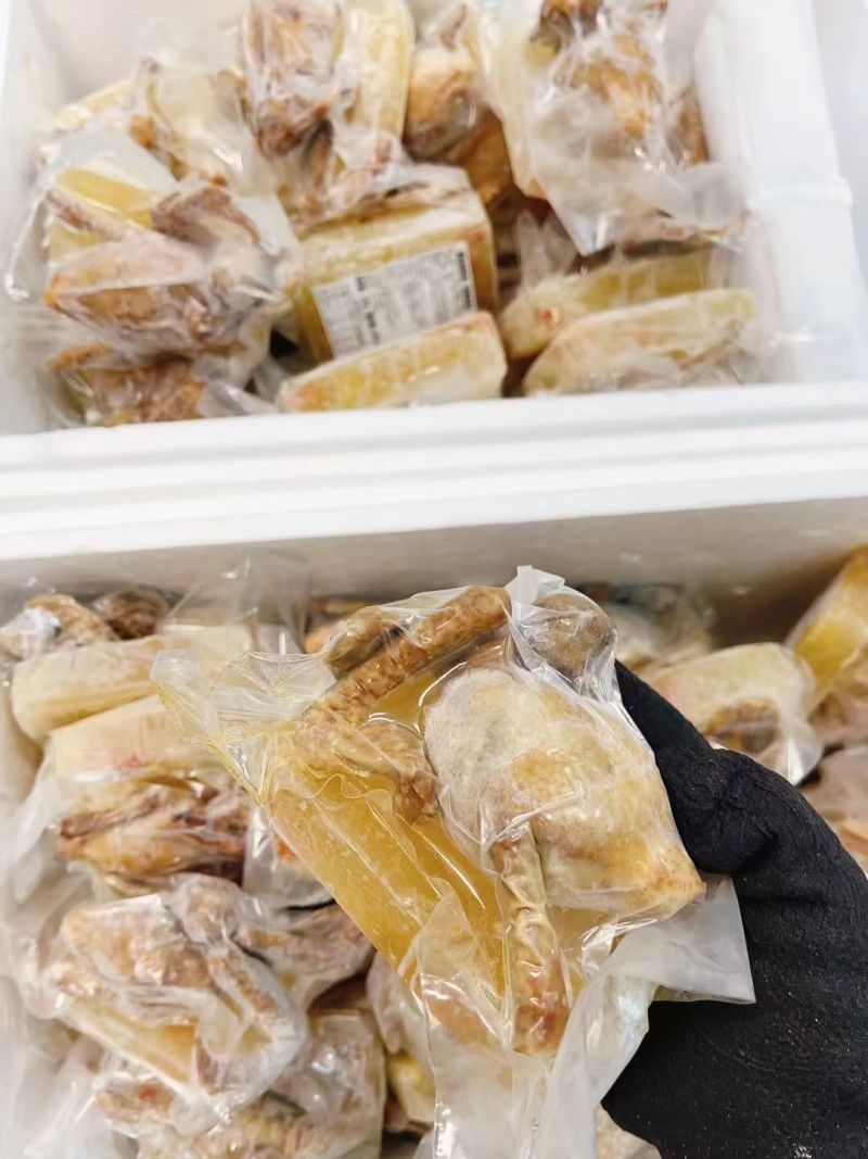 清汤鸽吞翅，加热即食，汤底熬煮8小时的美味，真材实料，汤