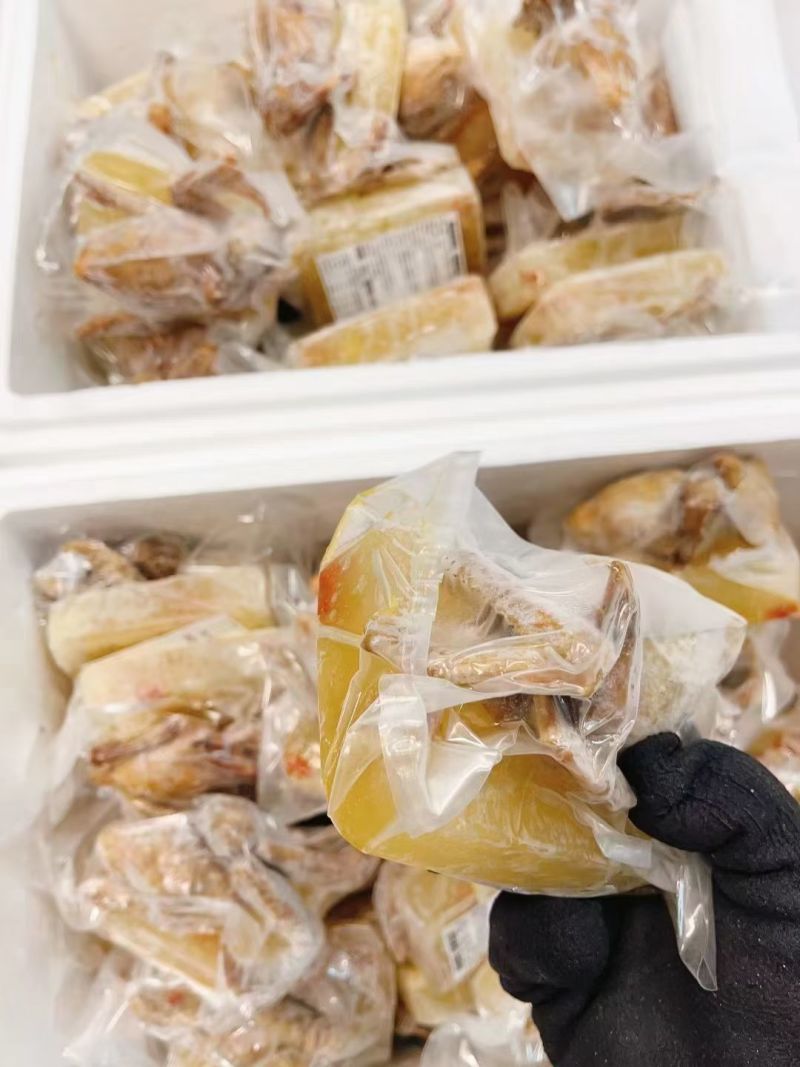 清汤鸽吞翅，加热即食，汤底熬煮8小时的美味，真材实料，汤